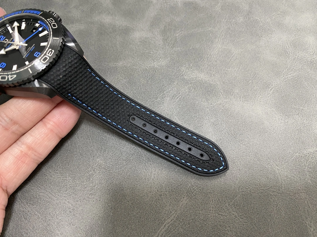 CBD Factory Omega Seamaster Planet Ocean 600M GMT “Deep Black” Blue Ceramic (215.92.46.22.01.002) 1:1 Super Clone – DD8906 Movement Minimalist 299